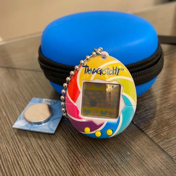 Tamagotchi 2017 Rainbow Candy Swirl Ice Cream Milk & Cookies Case Spare Battery - Picture 5 of 16